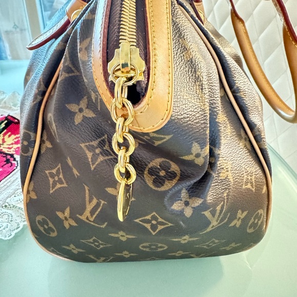 Louis Vuitton Monogram Canvas Tivoli GM Satchel - Picture 7 of 16
